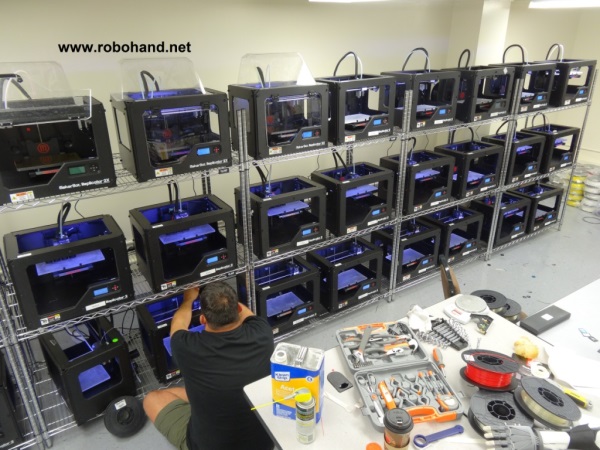 Robohand开设3D打印农场将规模制造机械手