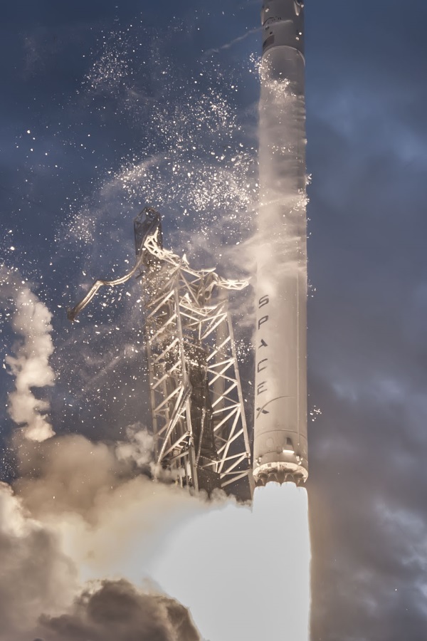 SpaceX透露猎鹰9号火箭上使用了3D打印的主氧化剂阀门（MOV）