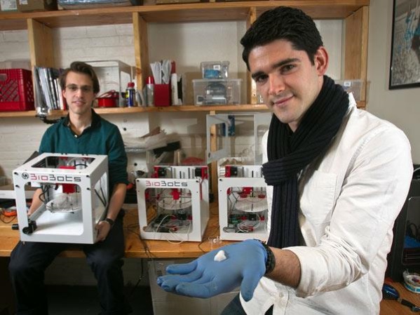 BioBot：一台可以打印活细胞的3D打印机